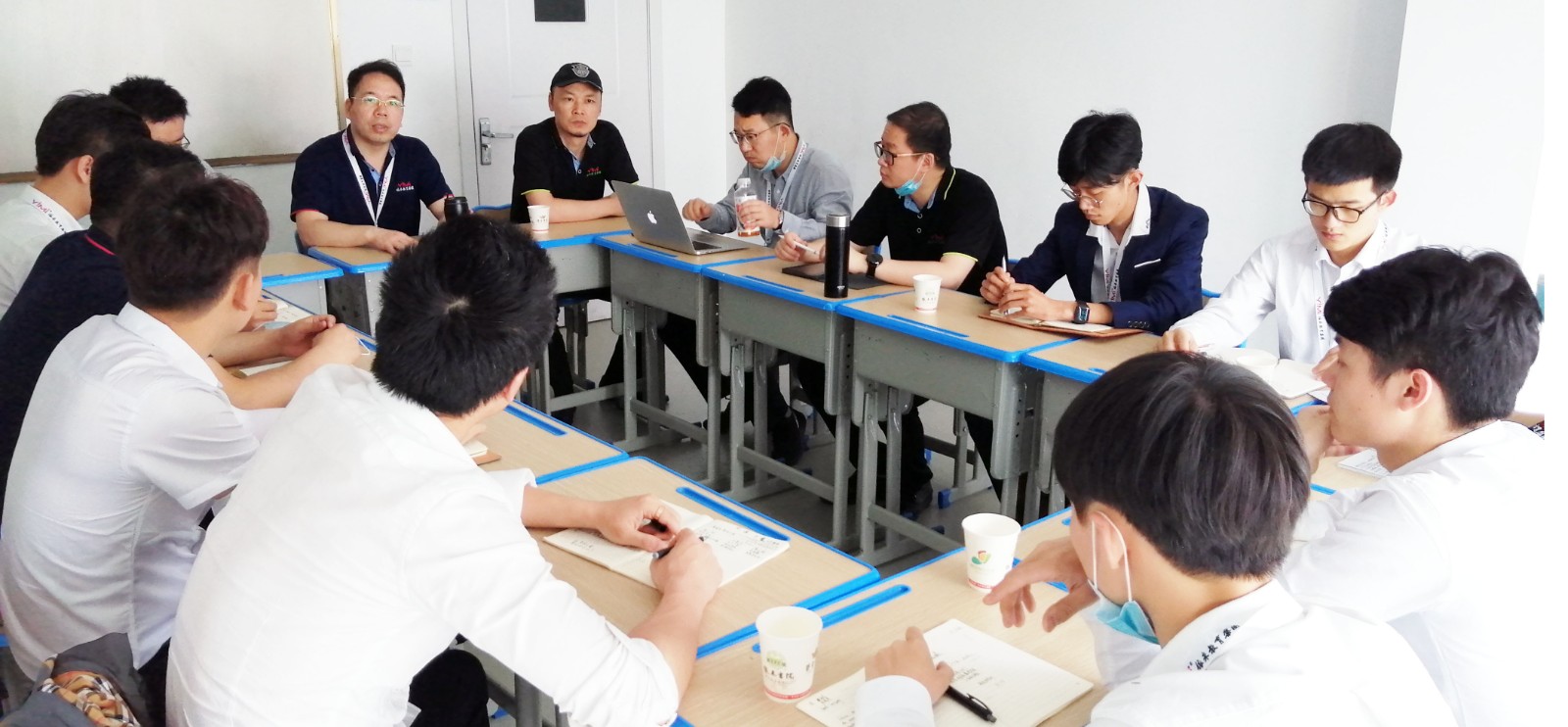 参访座谈会.jpg 参访座谈会.jpg